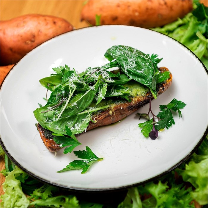 Батат запеченный с соусом песто 1008833 - фото 5564