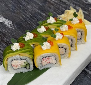 Ролл «CRAFT» с крабом, икрой, авокадо и манго 1009530